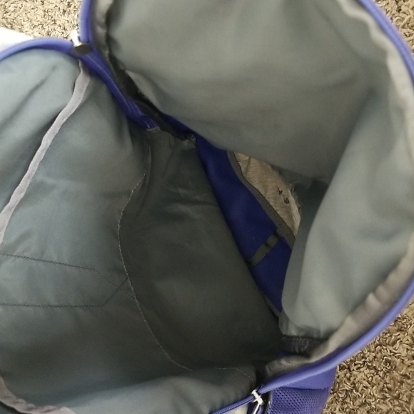 The North Face Wasatch Purple And Gray Backpack - Picture 6 of 9